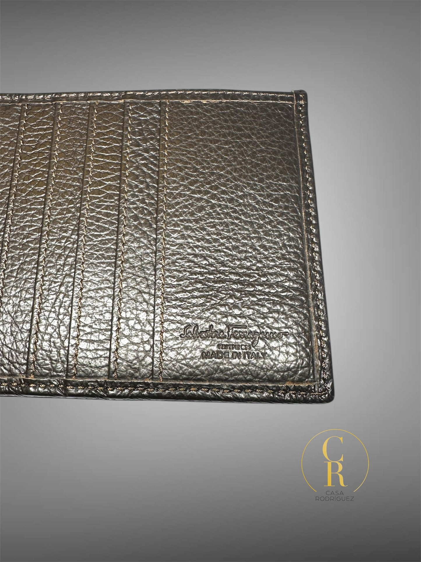 Cartera Salvatore Ferragamo.