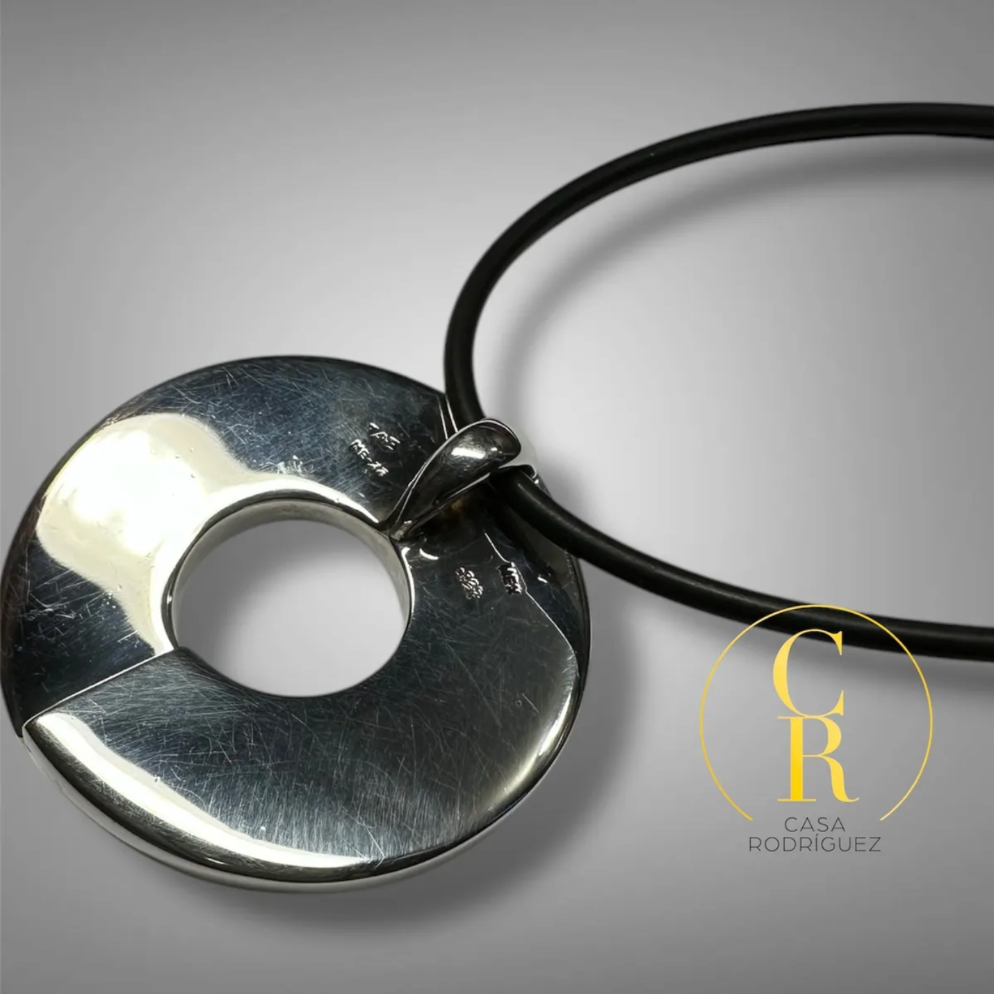 Collar Tane Circulo Abierto