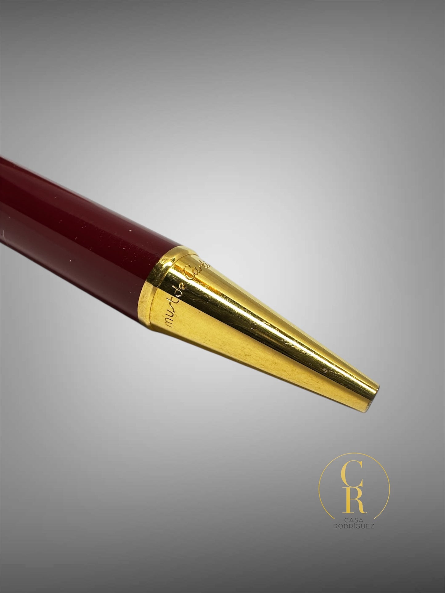 Pluma Cartier Must de Cartier.