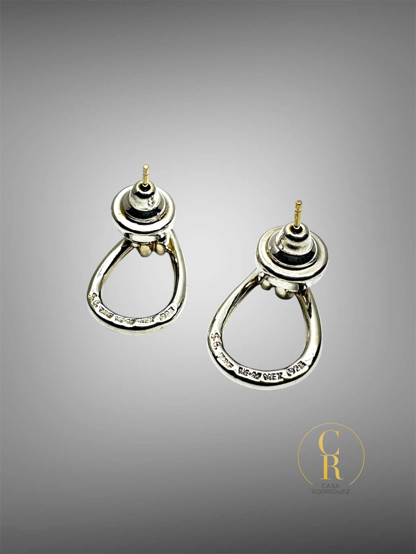 Aretes Tane Nudos