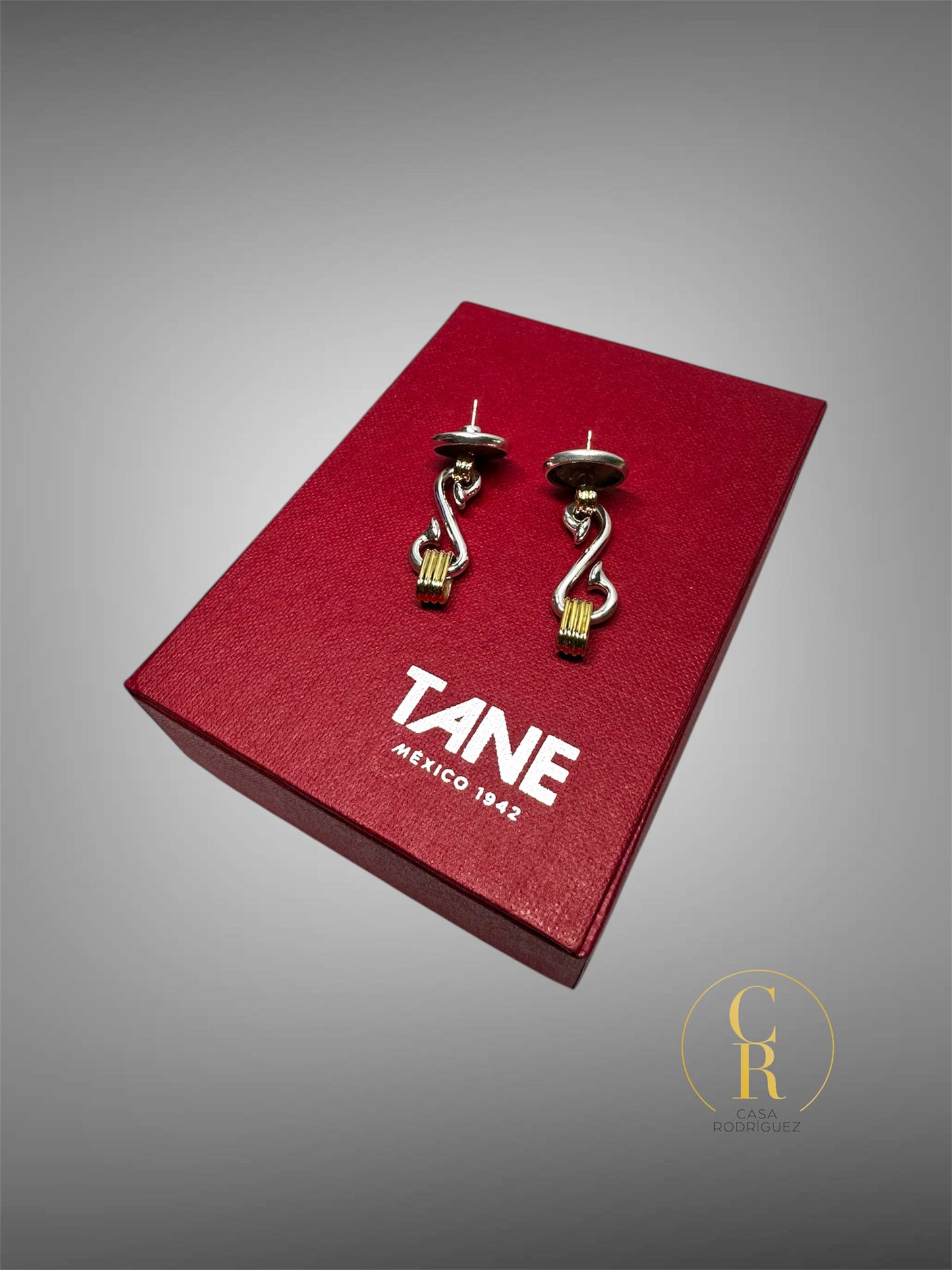 Aretes Tane Colgantes Con Vermeil