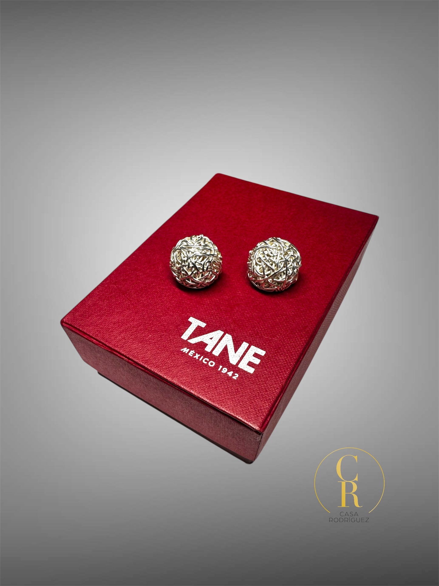 Aretes Tane Nudos