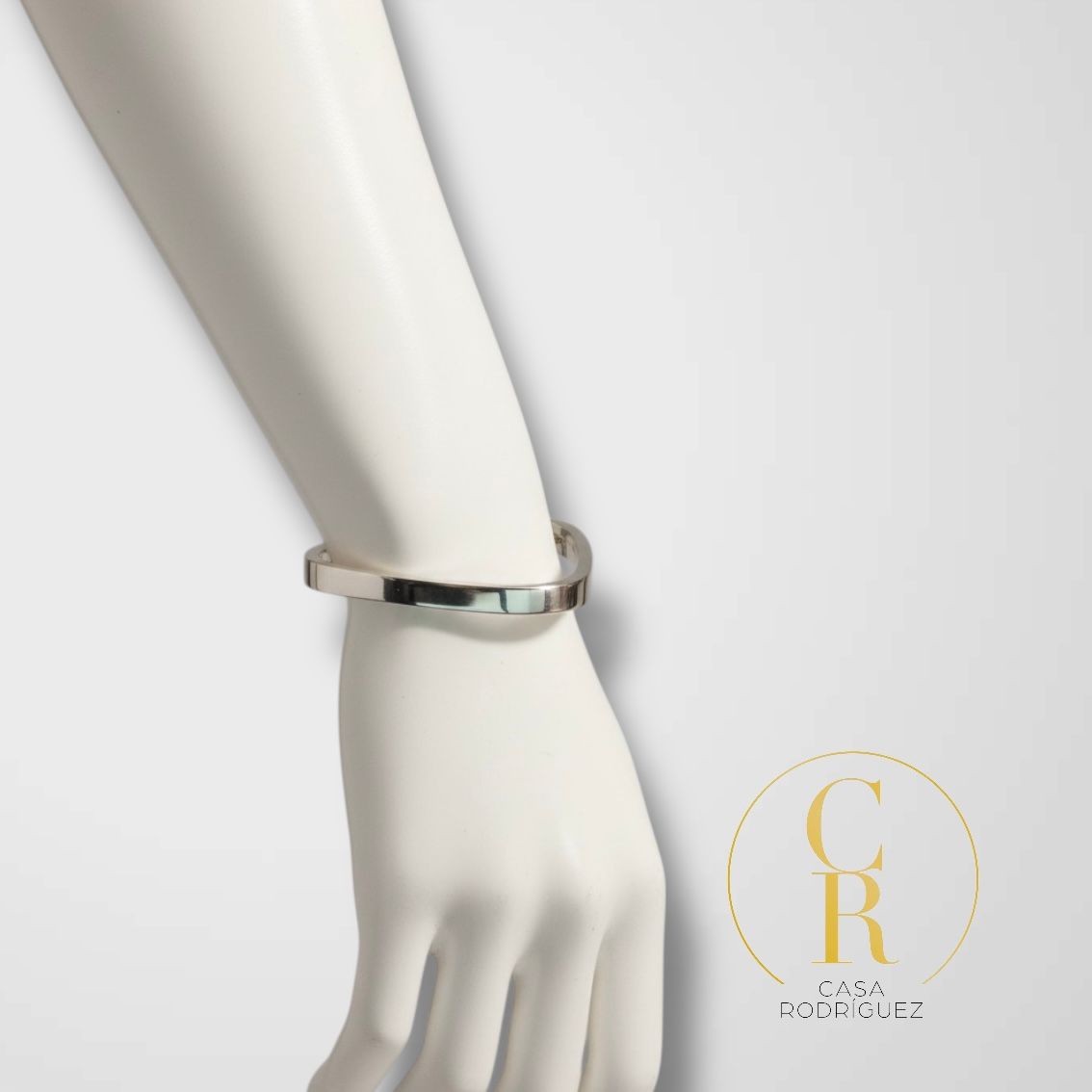 Pulsera Tane Rígida Triangular