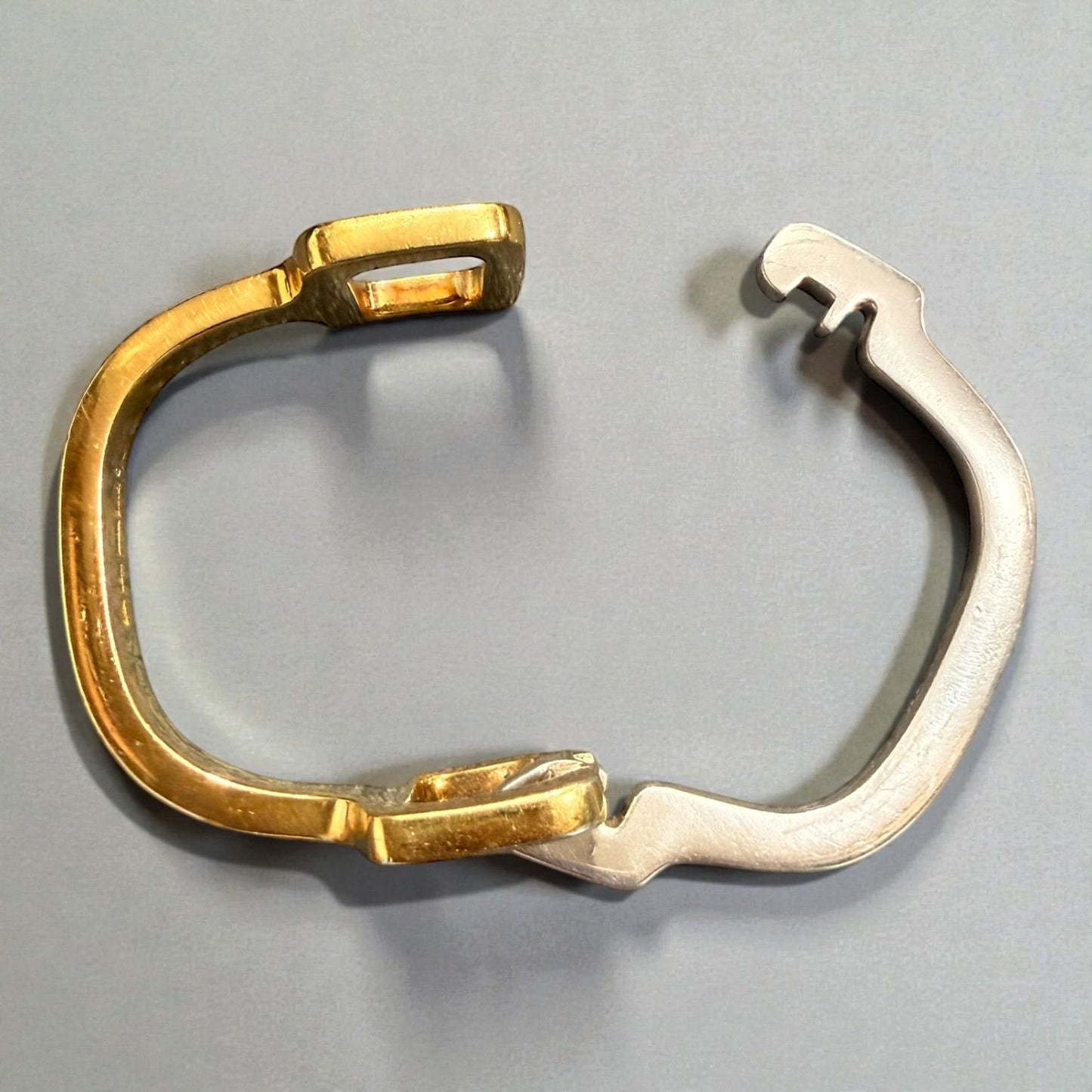 Brazalete Rígido Tane Cuadro
