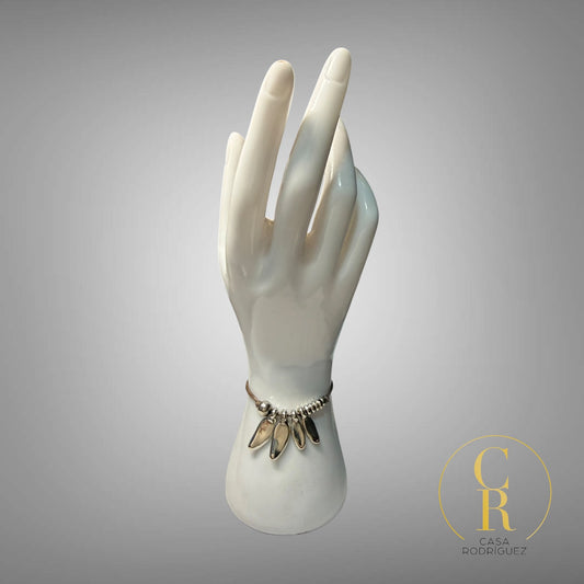 Pulsera Uno de 50 Hojas Colgantes