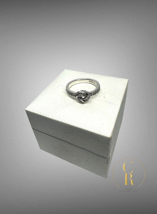 Anillo Pandora Entrelazado