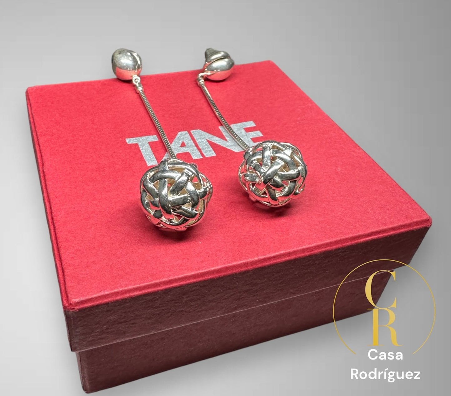 Aretes Tane Colgantes Esfera