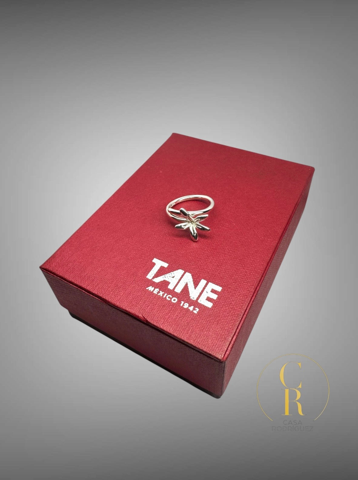 Anillo Tane Estrella