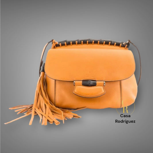 Bolsa Gucci Nouveau con flecos