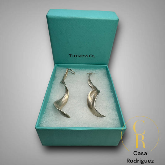 Aretes Tiffany & Co. Elsa Peretti.