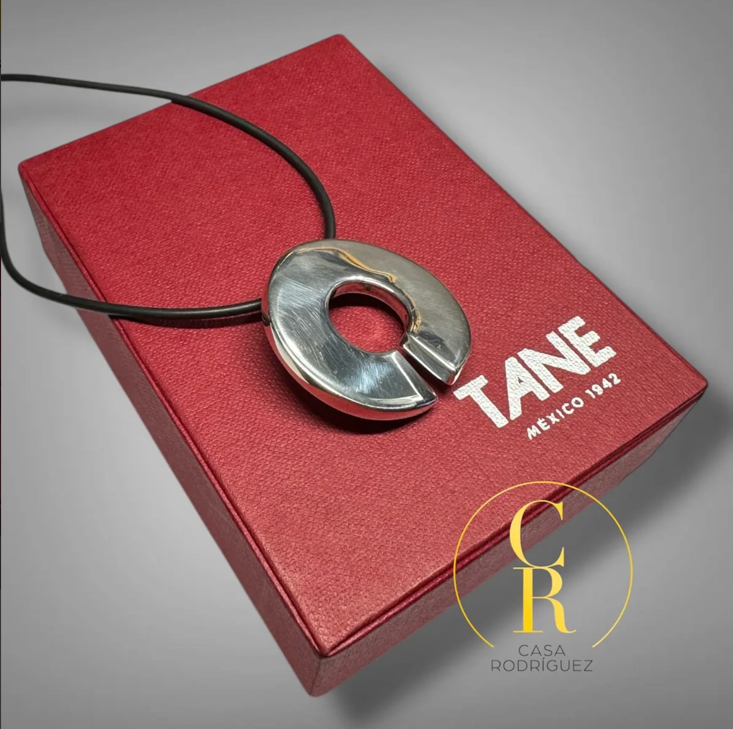 Collar Tane Circulo Abierto