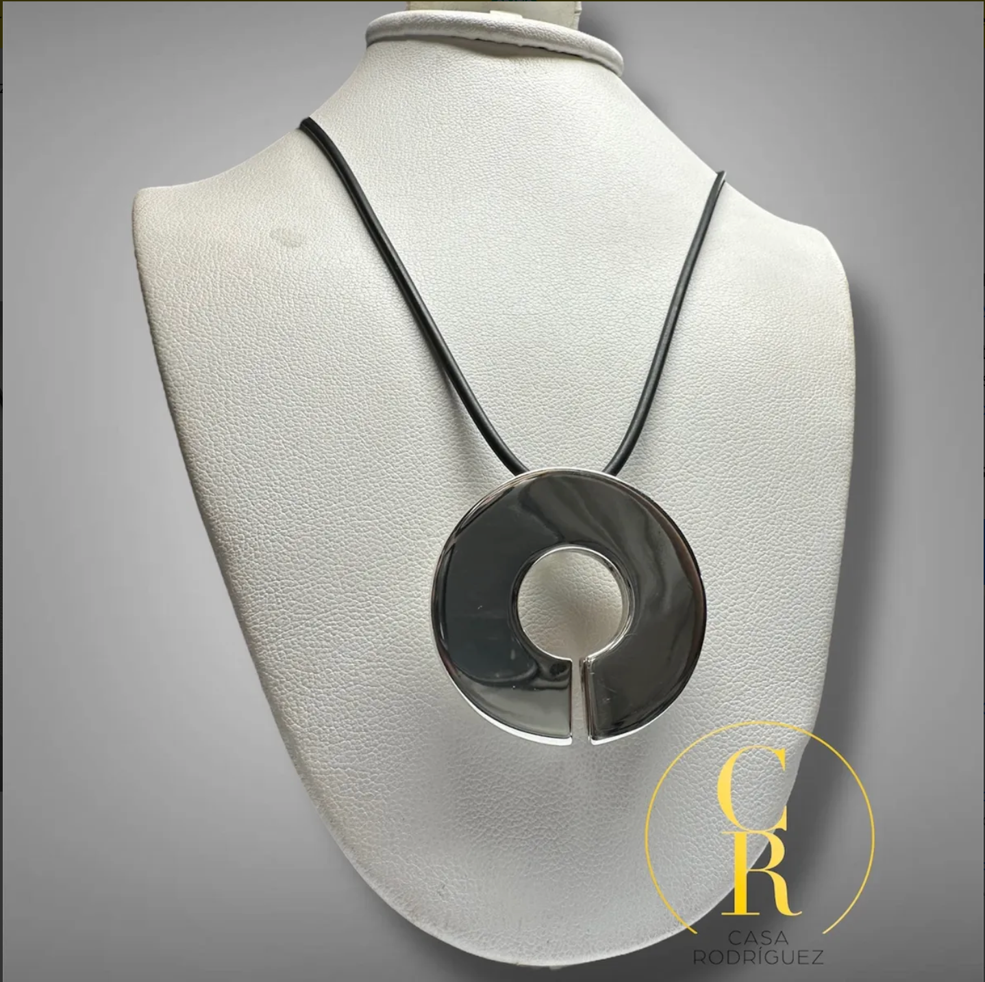 Collar Tane Circulo Abierto