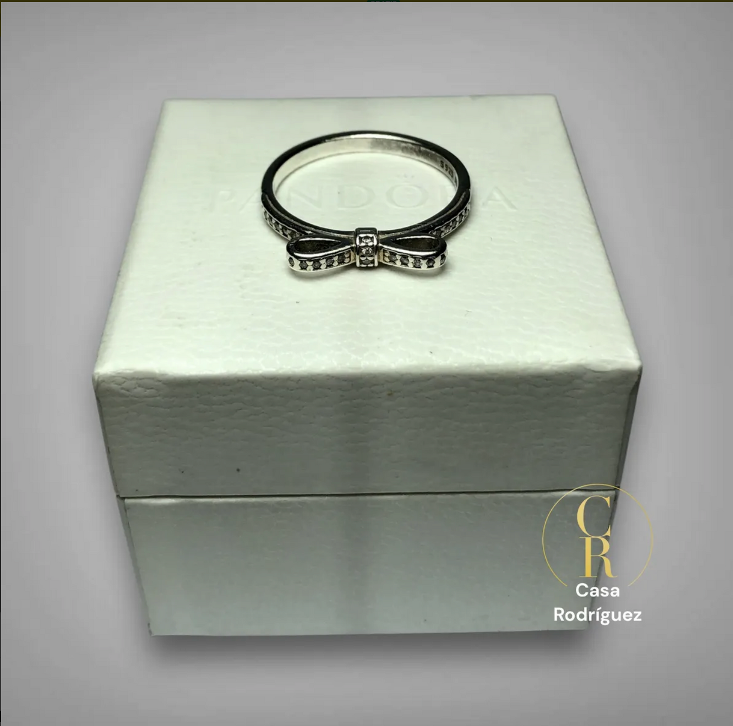 Anillo Pandora Moño