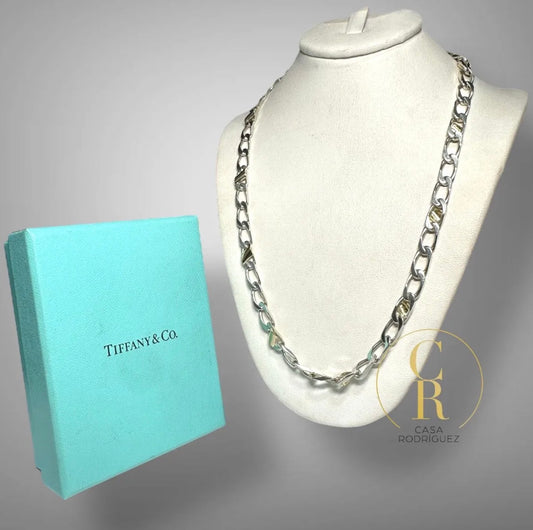 Cadena Tiffany & Co. Cubana