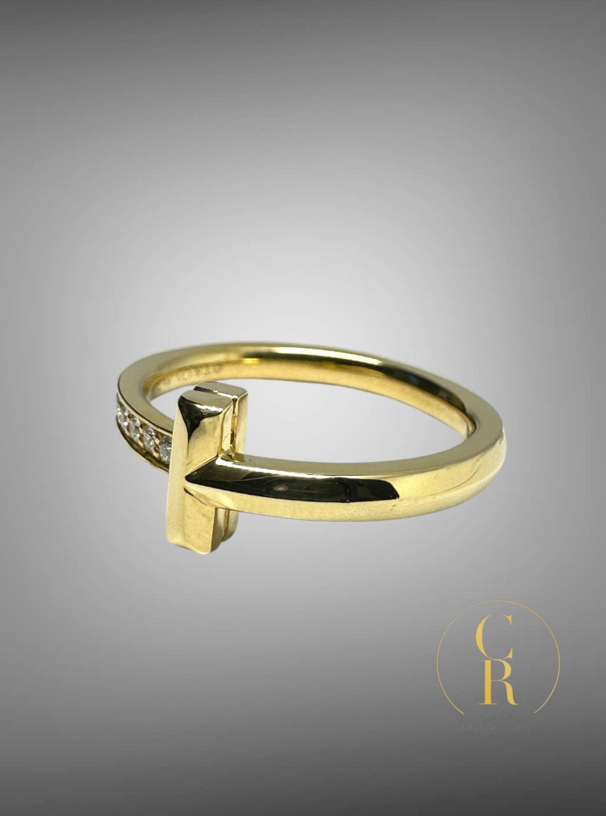 Anillo Tiffany & Co. T con Diamantes