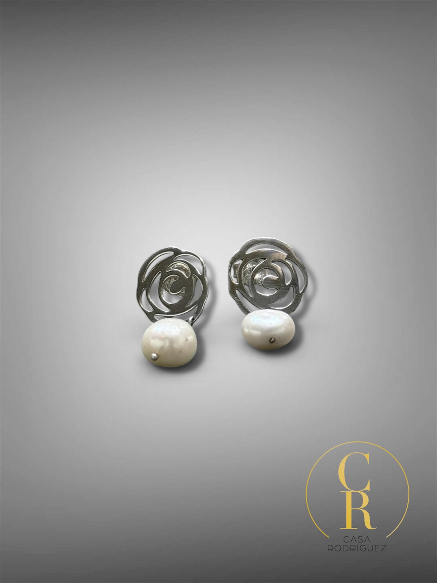 Aretes tous flor con perla colgante