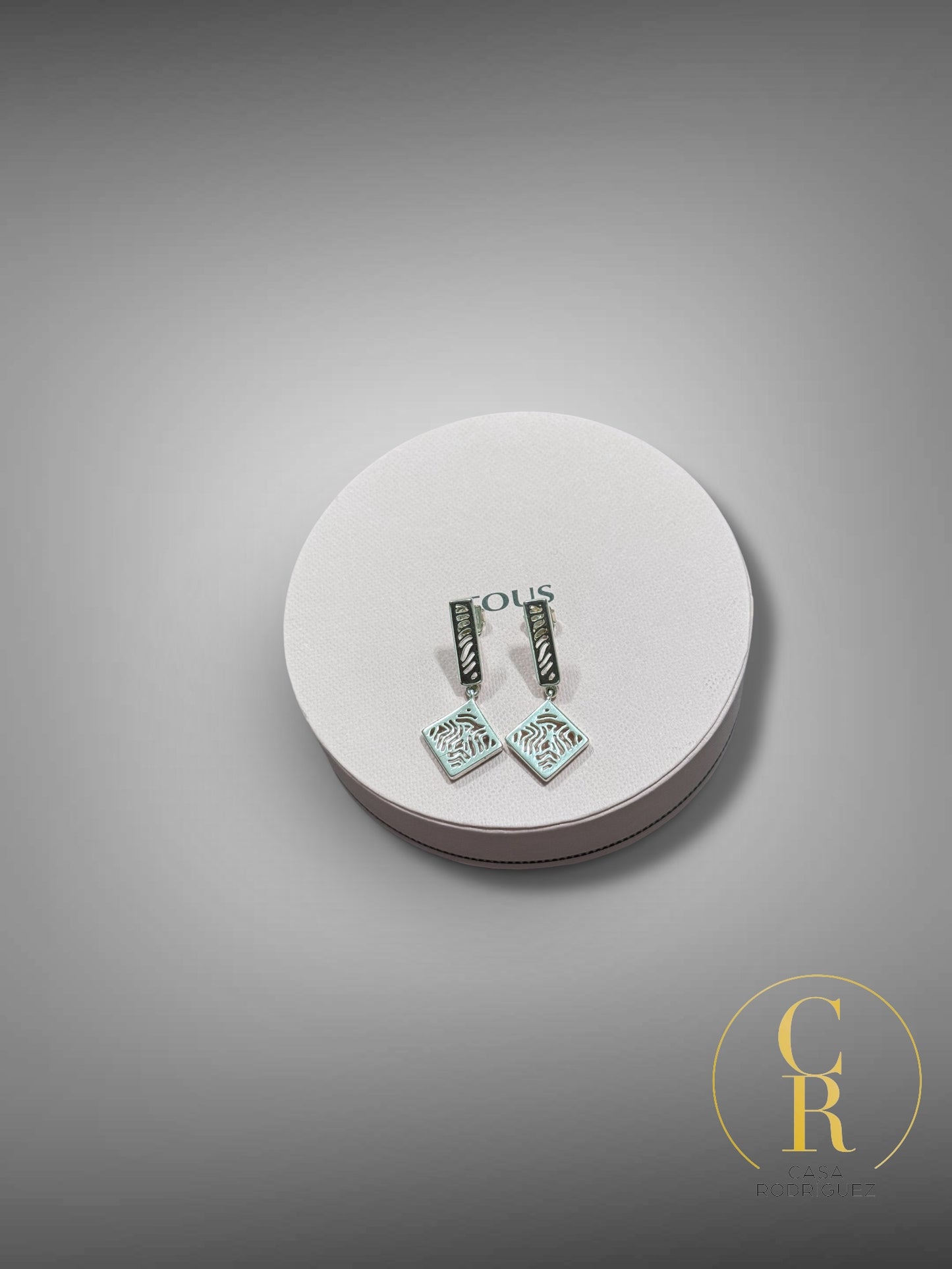 Aretes tous barras y cuadrados